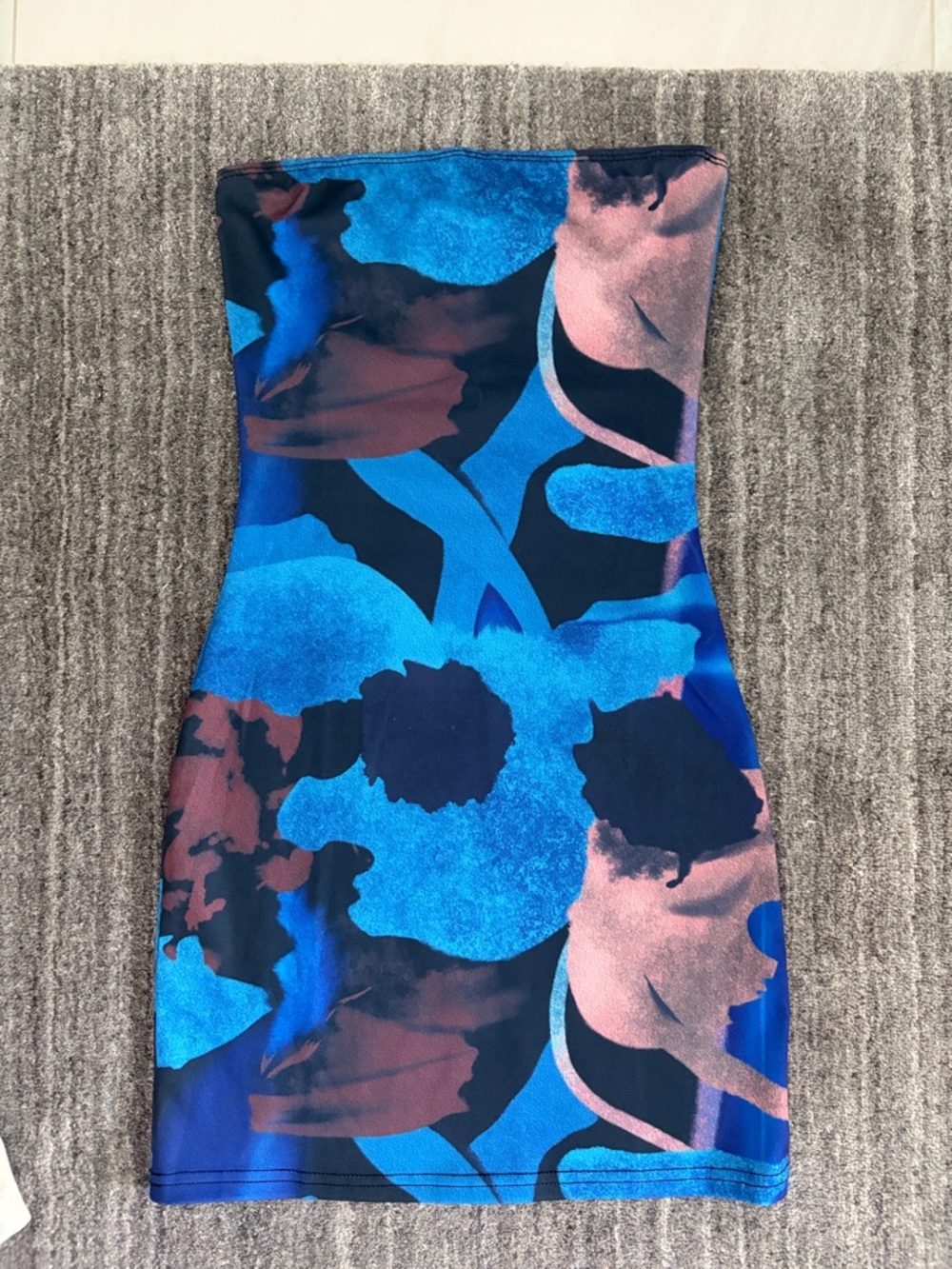 Bold Abstract Print Strapless Bodycon Dress - Blue & Pink